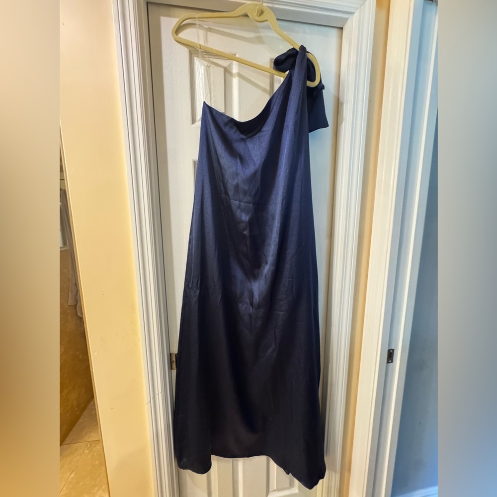 Tyche Elegant Navy Blue One-Shoulder Dress